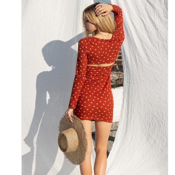 Rust Square Neck Dress - Picture 3 of 12